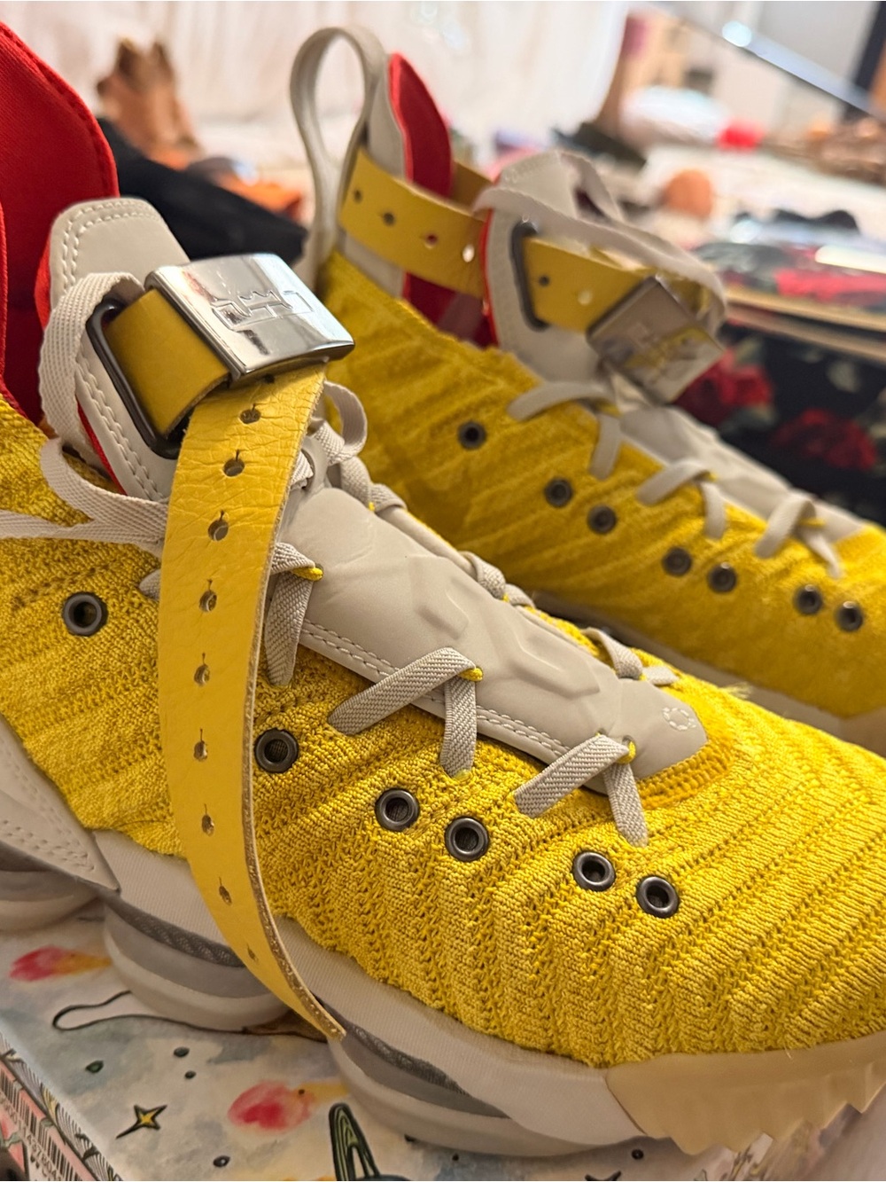 Nike LeBron 16 x Harlem's Fashion Row Bright Citron - Limited Edition